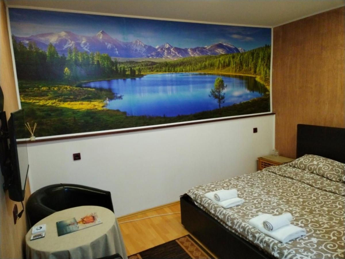 Fun Rooms Sobe Prenociste Borca エクステリア 写真