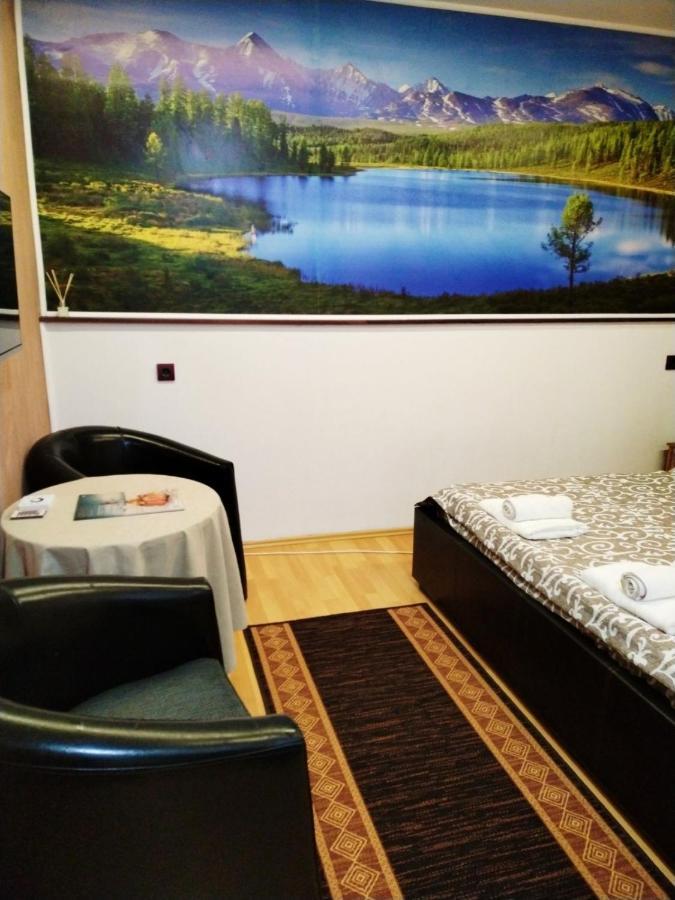 Fun Rooms Sobe Prenociste Borca エクステリア 写真