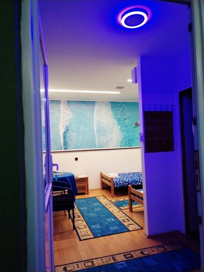 Fun Rooms Sobe Prenociste Borca エクステリア 写真